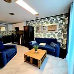 Superbe Avec Vue Au Mole *